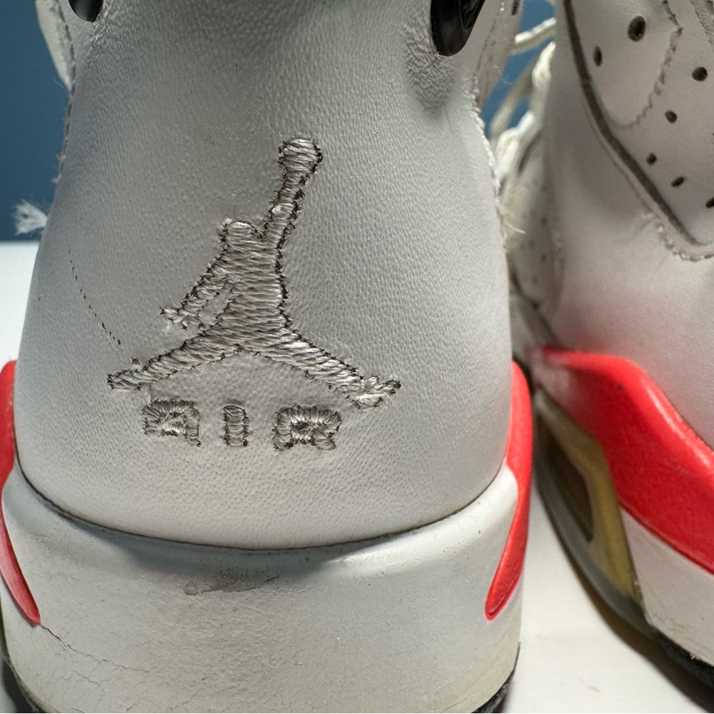 Air Jordan 6 retro white infrared sneakers, 6Y - Picture 5 of 14